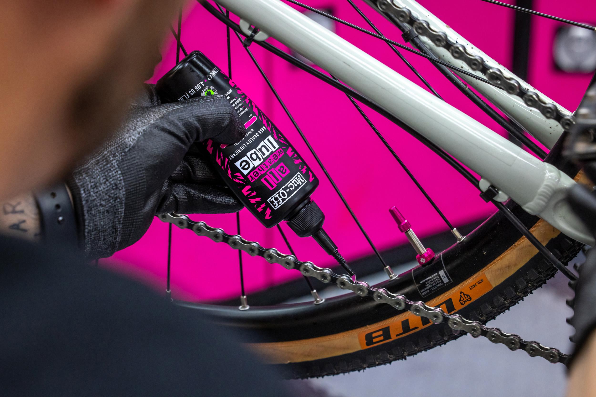 Muc-Off All Weather Chain Lube 120ml Halfords IE